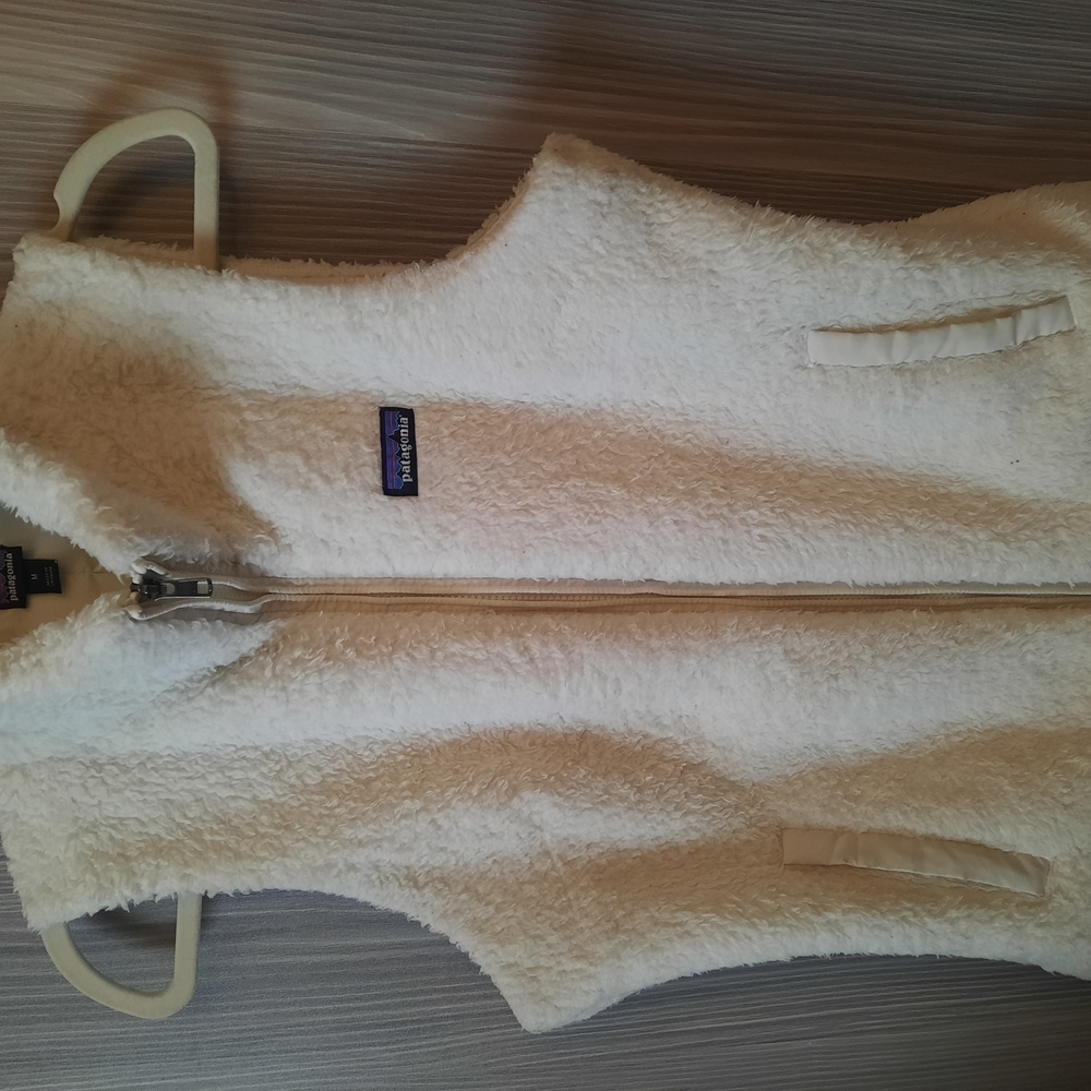 Patagonia White Fleece Vest High Collar Sleeveless